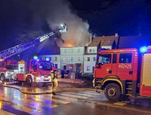 Pożar dachu kamienicy w Przemkowie