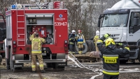 Pożar sterty opon w Polkowicach przy. ul. Dąbrowskiego